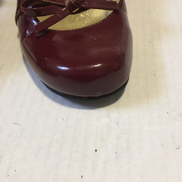 Trendzone Size 9M Burgundy Heels with Bow Tie - Picture 8 of 11